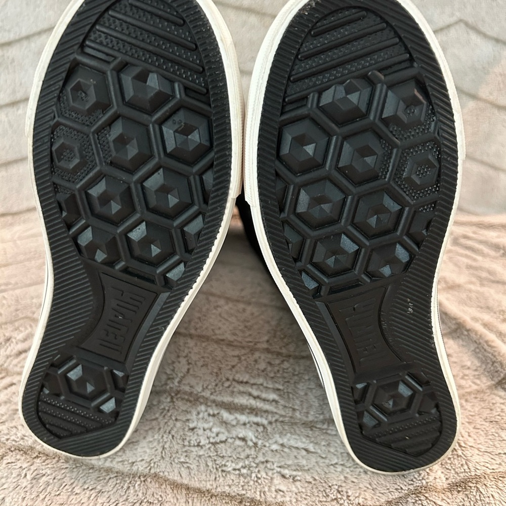 Yuanbu Canvas Women’s Lace Up Mid Calf Sneakers. Sz6 Black. Excellent Condition - Picture 5 of 10
